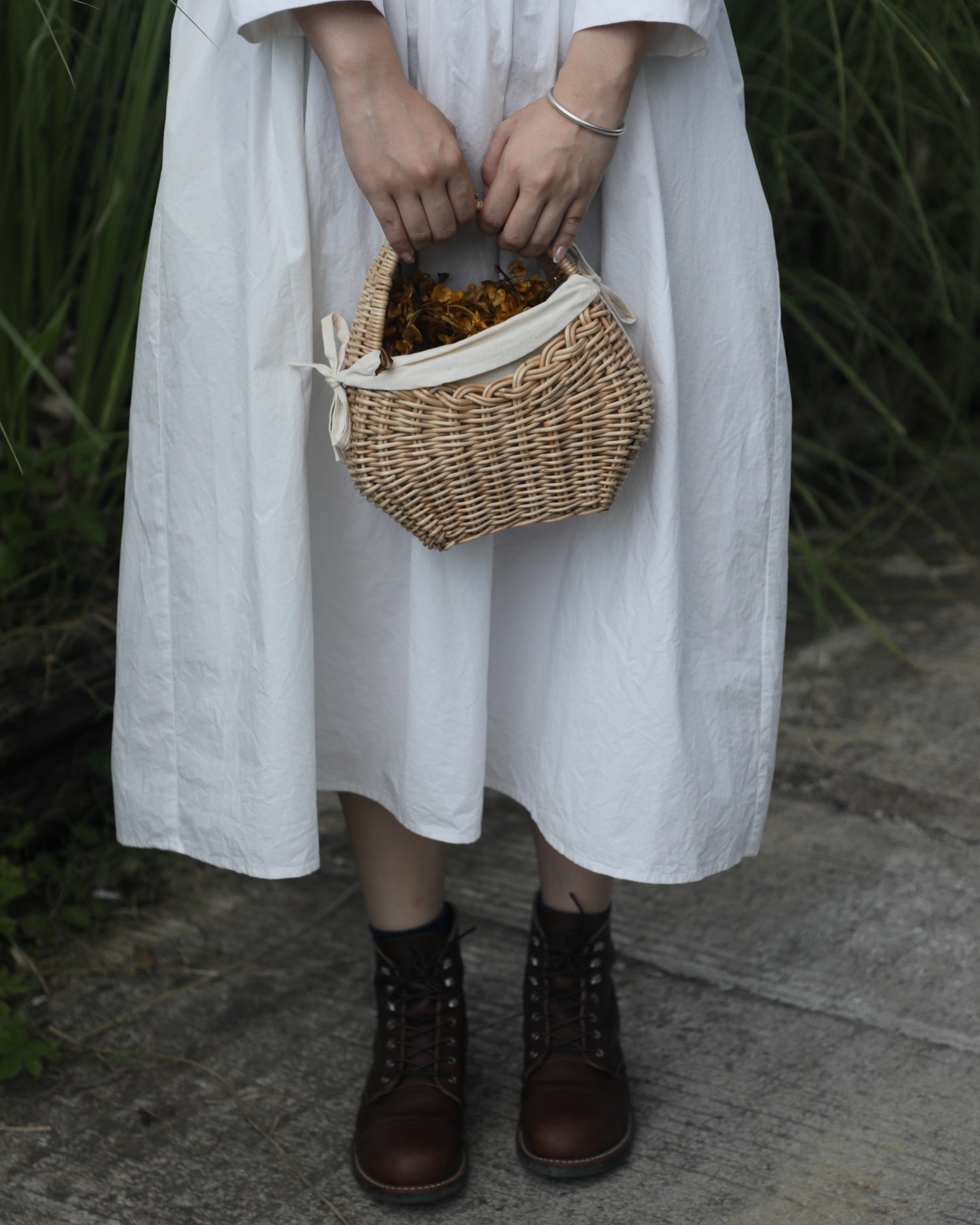 Nora Clutch - Fine Handwoven Rattan Handheld Basket | Sundai Picnic